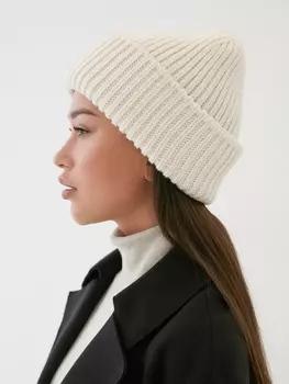 Шапка средней вязки