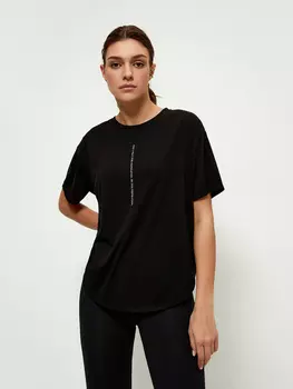 Спортивная футболка