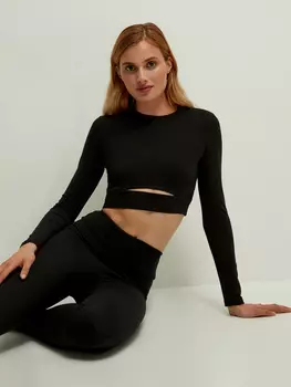 Спортивный топ