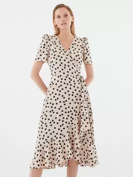 Струящееся платье с воланами