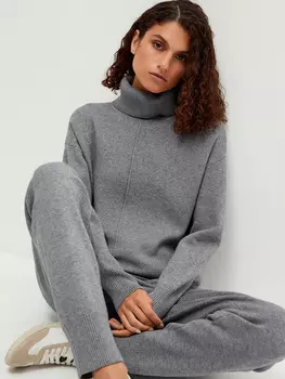 Свитер из вискозы