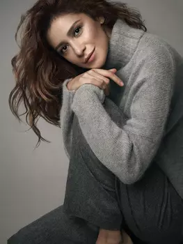 Свитер с ангорой