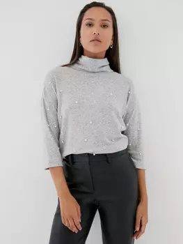 Свитер с бусинами