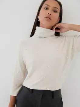 Свитер с бусинами