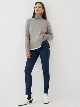 Свитер с разрезами по бокам