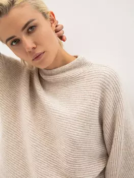 Свитер с шерстью