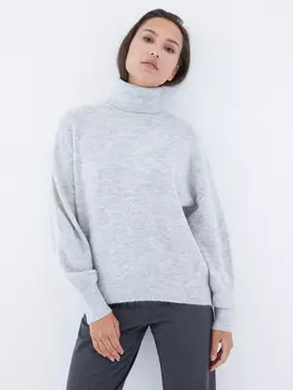 Свитер с широким рукавом