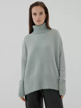 Свитер с высоким горлом