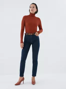 Свитер в рубчик