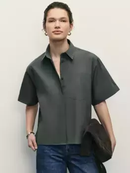 Свободная рубашка с коротким рукавом из хрустящего хлопка