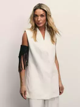 Удлиненный жилет с поясом