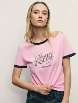 Укороченная футболка с принтом