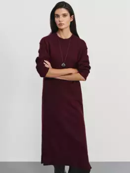 Вязаное платье макси прямого кроя