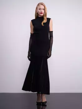 Вязаное платье макси с полупрозрачными деталями