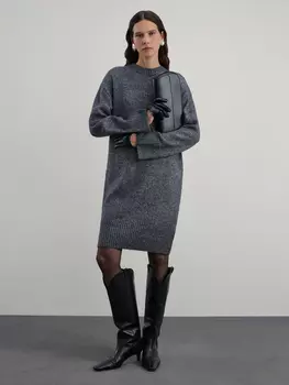 Вязаное платье с высоким рибом