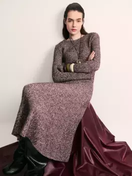 Вязаное приталенное платье с меланжевым переплетением