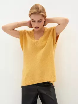 Вязаный жилет