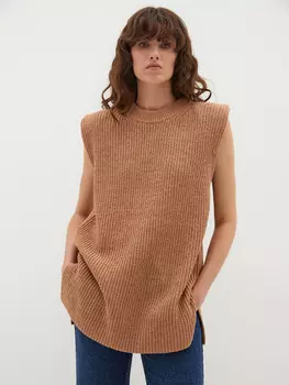 Вязаный жилет