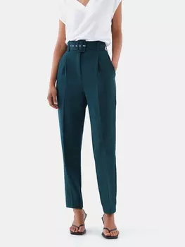 Зауженные брюки с ремнем