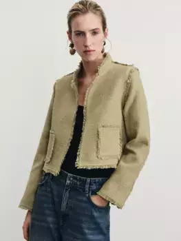 Жакет из твида с бахромой