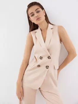 Жилет на пуговицах