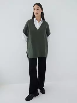 Жилет с вырезом