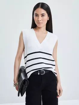 Жилет трикотажный