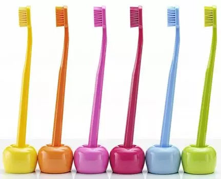 Набор Curaprox/Курапрокс: Паста зубная содержание фторидов менее 0,15% BE You 10мл 6шт+Щетка зубная для детей CS Smart