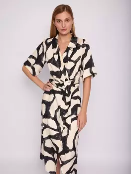 Атласное платье миди с разрезом и поясом