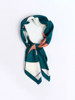 Атласный платок с рисунком