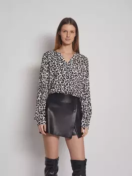 Блузка из вискозы с леопардовым принтом