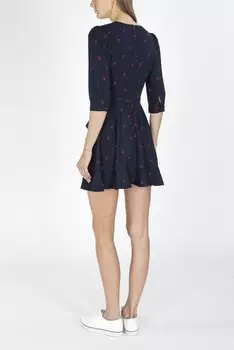 Блузка с длинными рукавами