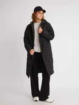 Длинная утеплённая стёганая куртка-пальто на синтепоне с капюшоном и кулиской