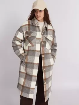 Длинное утеплённое пальто-рубашка оверсайз силуэта с узором в клетку на синтепоне