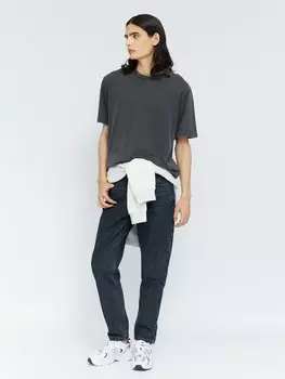 Джинсы фасона Carrot