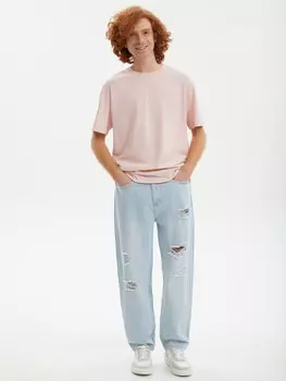 Джинсы фасона Straight рваные