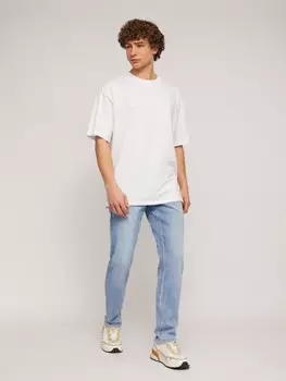 Джинсы фасона Tapered