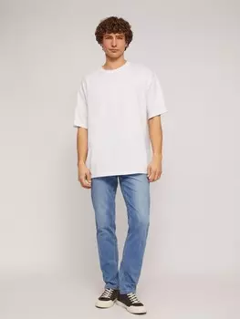 Джинсы фасона Tapered