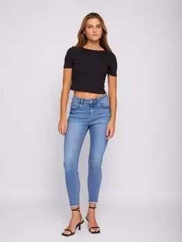 Джинсы силуэта Skinny с бахромой