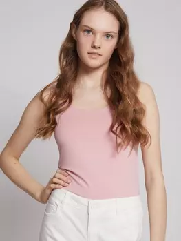 Футболка без рукавов