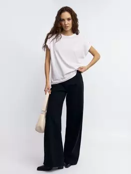 Футболка из хлопка с металлическим декором