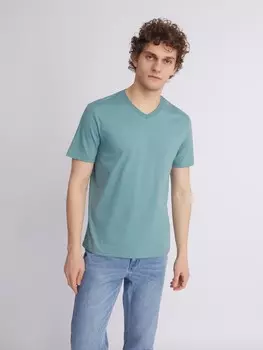 Футболка из хлопка с треугольным вырезом