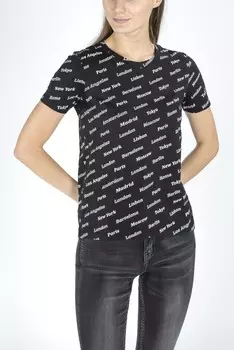 Футболка с короткими рукавами