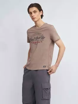 Футболка с принтом-надписью