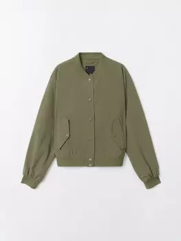 Короткая куртка-бомбер без утеплителя