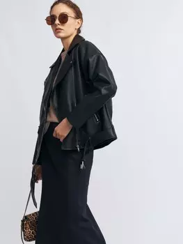 Короткая куртка-косуха оверсайз из экокожи