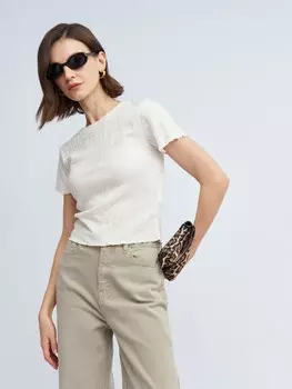 Короткая трикотажная футболка топ