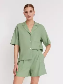 Короткие шорты из льна