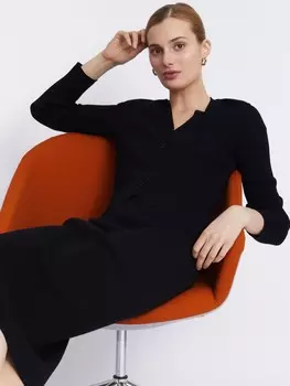 Короткий кардиган из вязаного трикотажа на пуговицах