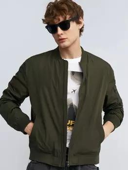 Куртка-бомбер на молнии без утеплителя